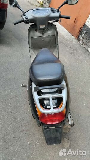 Скуттер Honda Lead 100