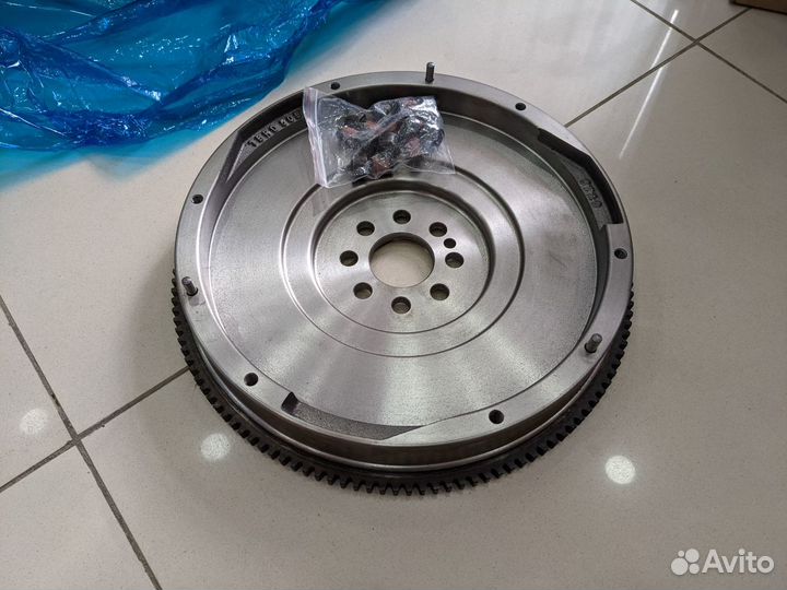 Маховик одномассовый renault master III