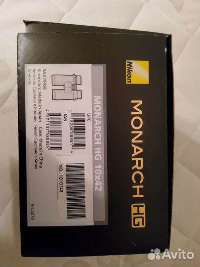 Бинокль Nikon monarch HG 10х42