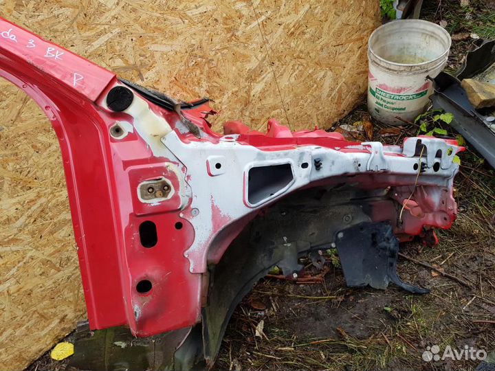 Лонжерон передний правый Mazda