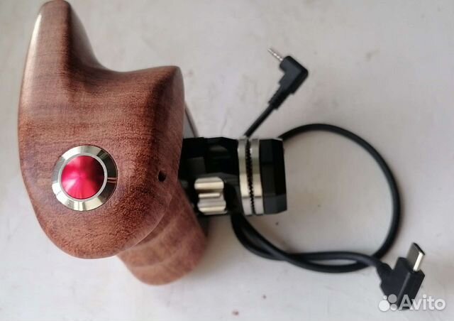 Ручка smallrig с кнопкой + коронка крепления