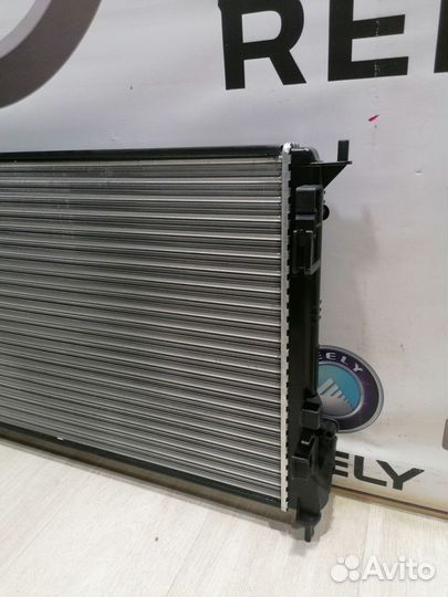 Радиатор охлаждения двигателя основной Renault dus