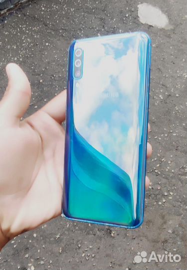 Samsung Galaxy A50, 4/64 ГБ