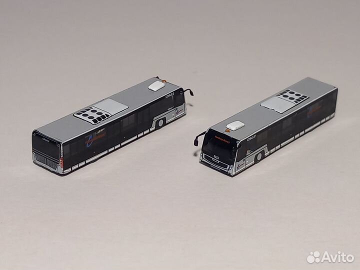 Аэродромные автобусы для макета аэропорта 1/400
