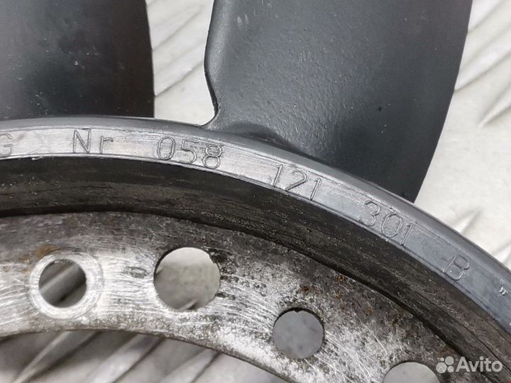 Крыльчатка вентилятора (лопасти) Volkswagen Passat