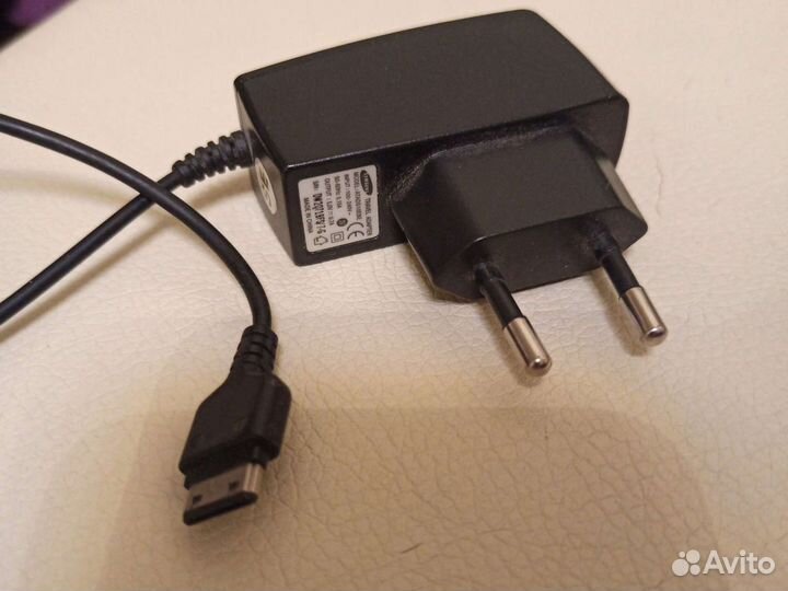 Зарядные устройства для мобильных телефонов и блок