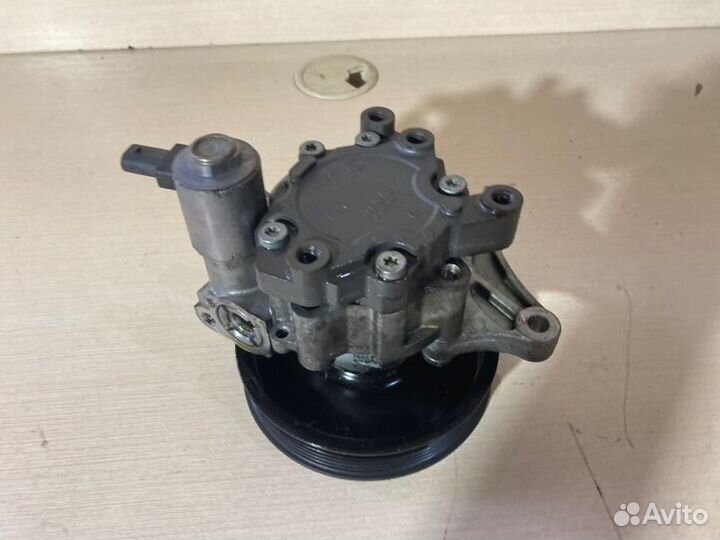 Насос гидроусилителя руля Mercedes E-Class W212