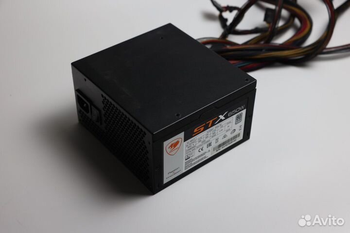Блок питания Cougar STX 650W
