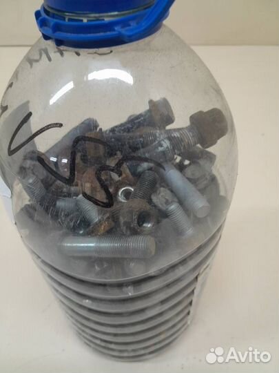 Болт Toyota Camry V50 2011-2017