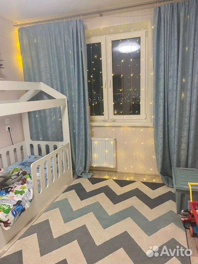 Детская кроватка домик