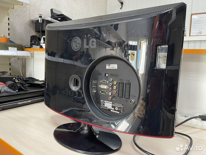 Монитор / телевизор LG Flatron M237WD