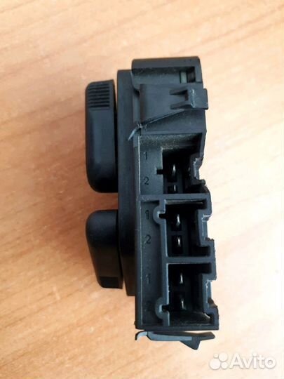 Кнопки регулировки сиденья Мерседес 210 211