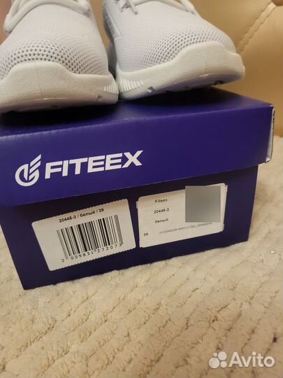 Кроссовки для мальчика р. 39