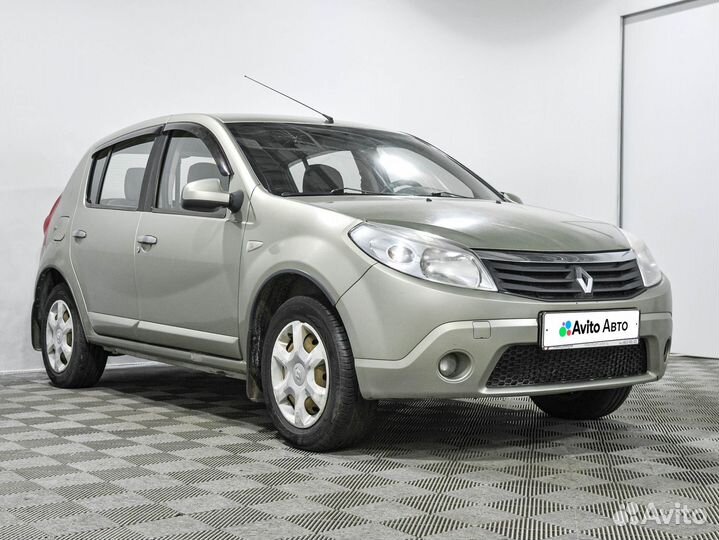 Renault Sandero 1.6 AT, 2011, 296 564 км