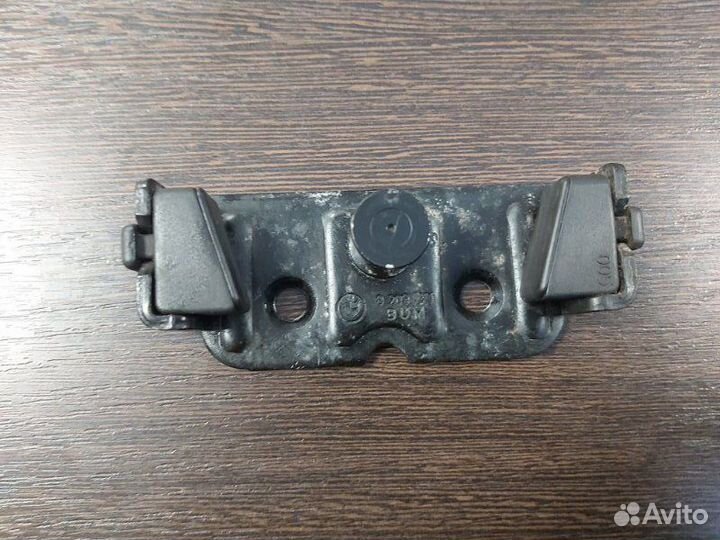 Замок багажника Bmw 525I E60 N52B25AF 2006