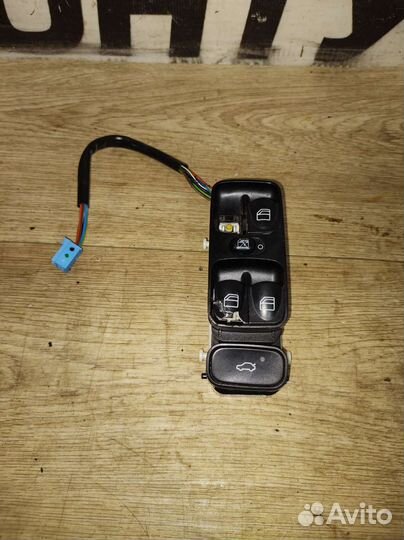 Блок Кнопок Стеклоподъемников Mercedes w203