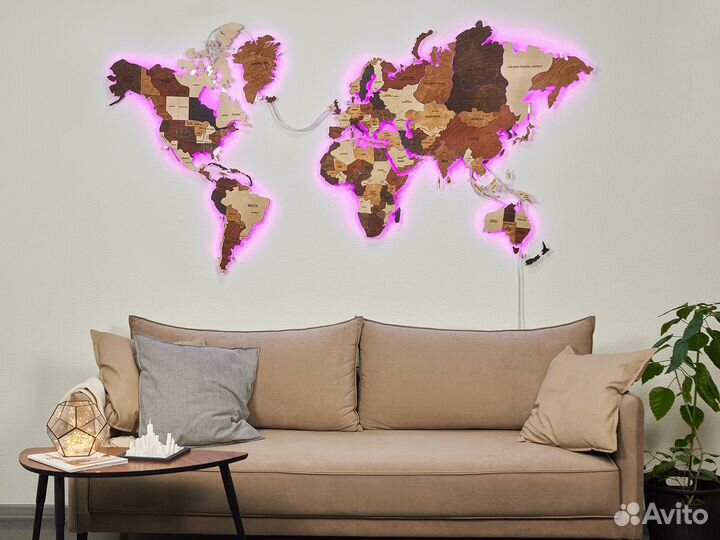 Карта мира из дерева с подсветкой