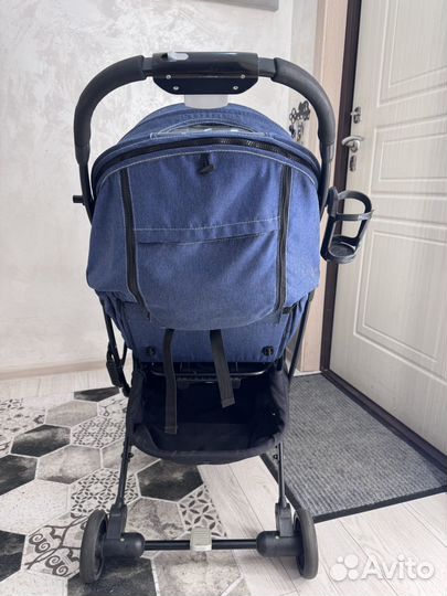 Коляска прогулочная