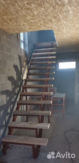 Металлокаркас лестниц