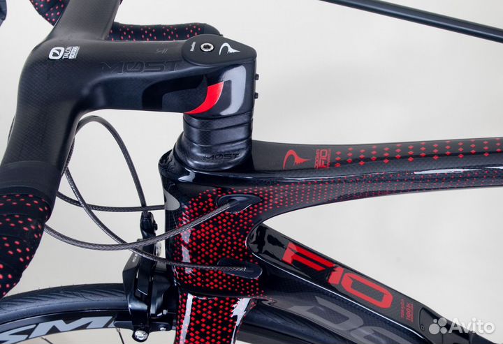 Шоссейный карбоновый велосипед Pinarello dogma F10