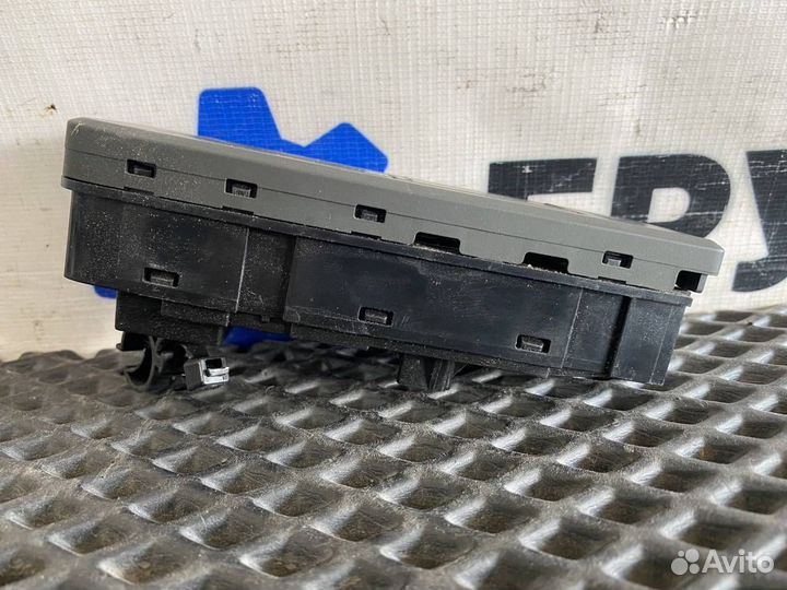 Блок управления стеклоподъемниками Volvo FH4