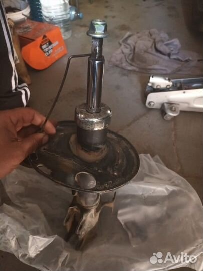 Стойки toyota corolla 150