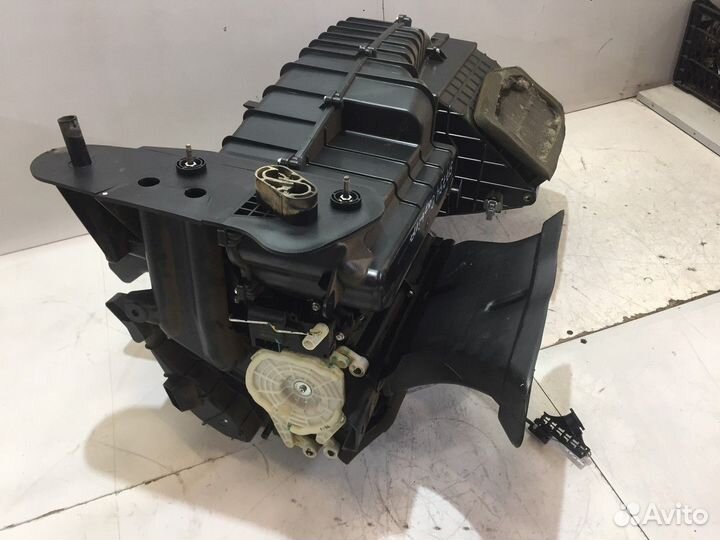 Корпус отопителя (Chevrolet Captiva)