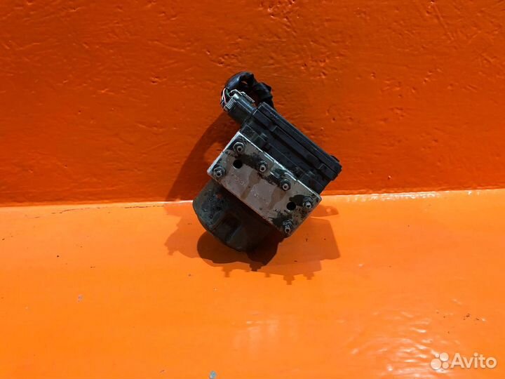 Блок ABS toyota ipsum CXM10gsxm10gsxm15G