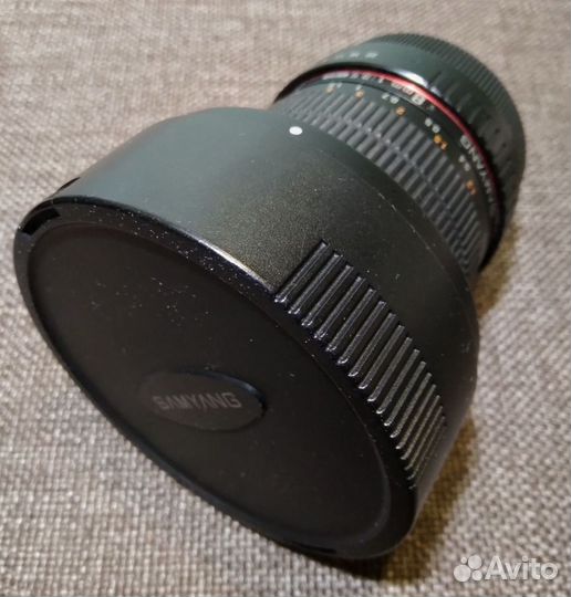 Samyang 8mm f/3.5 UMC Fish-eye CS II (Canon)