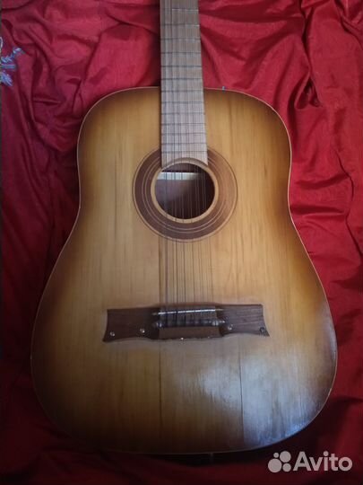 Гитара 12-ти струнная