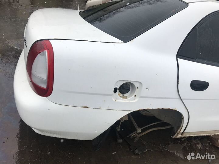 Стекла на Daewoo Nubira