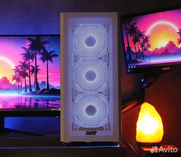 Белый игровой компьютер RTX3070