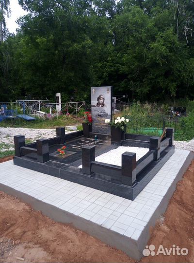 Памятники гранит Карелия