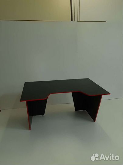 Игровой компьютерный геймерский Стол 