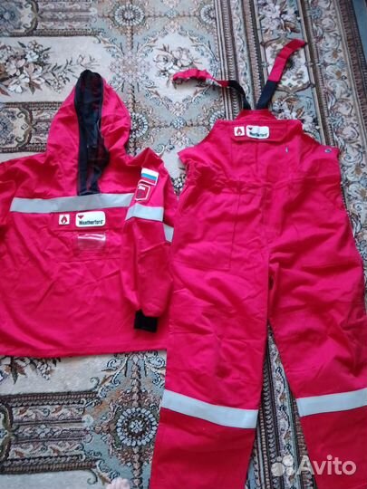 Защитный костюм