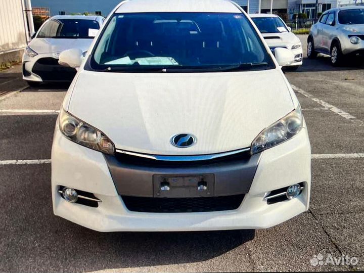 Капот Toyota Wish