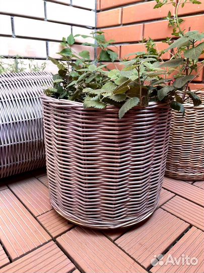 Плетение из бумажной лозы