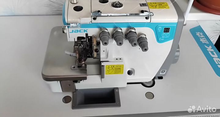 Оверлок промышленный