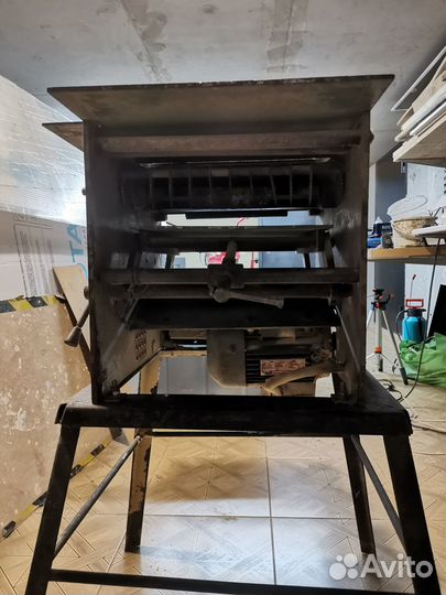 Деревообрабатывающий станок