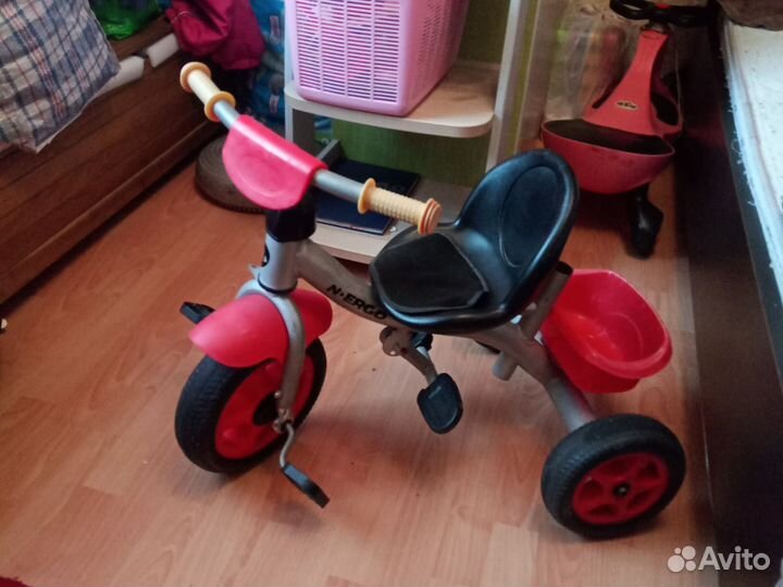 Детский трехколесный велосипед бу