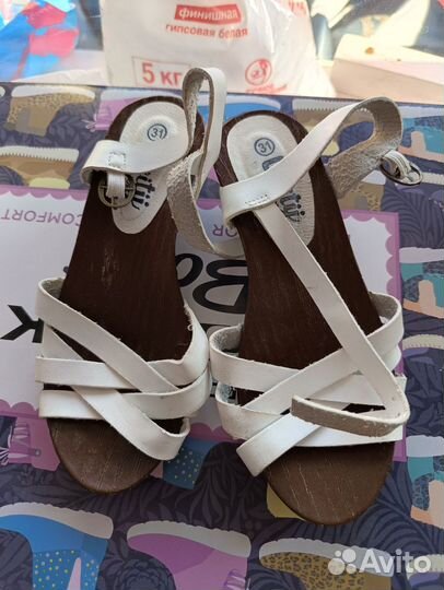 Босоножки для девочки