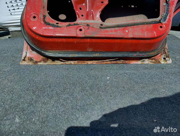 Дверь передняя правая Mazda 323 BF (Мазда 323 бф)