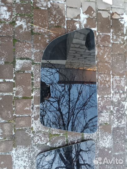 Левое стекло багажника Лада Ларгус