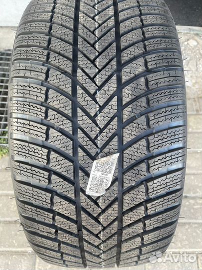 Bridgestone Blizzak LM005 DriveGuard 255/35 R21 98W