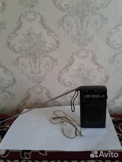 Транзисторный радиоприемник panasonic RF-521