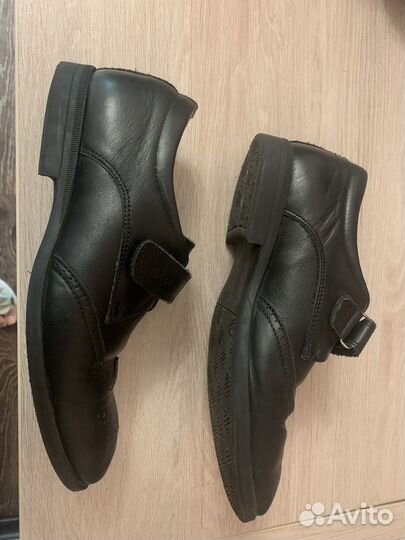 Туфли на мальчика Тифлани 37 р кожа