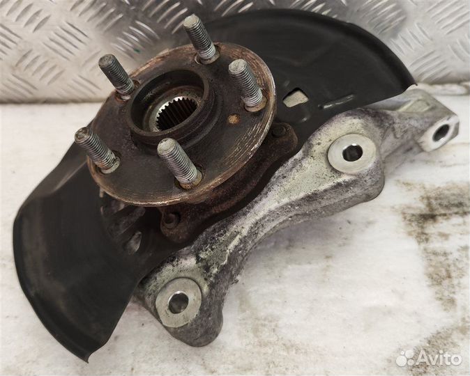 Ступица передняя правая Toyota Prius ZVW30 2ZR