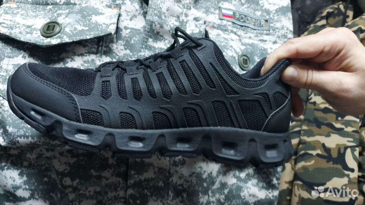 Тактические кроссовки