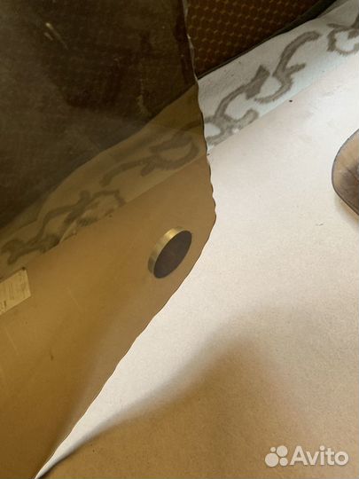 3 стеклянных коричневых столешницы