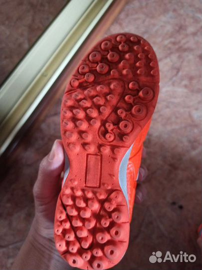 Бутсы футбольные сороконожки